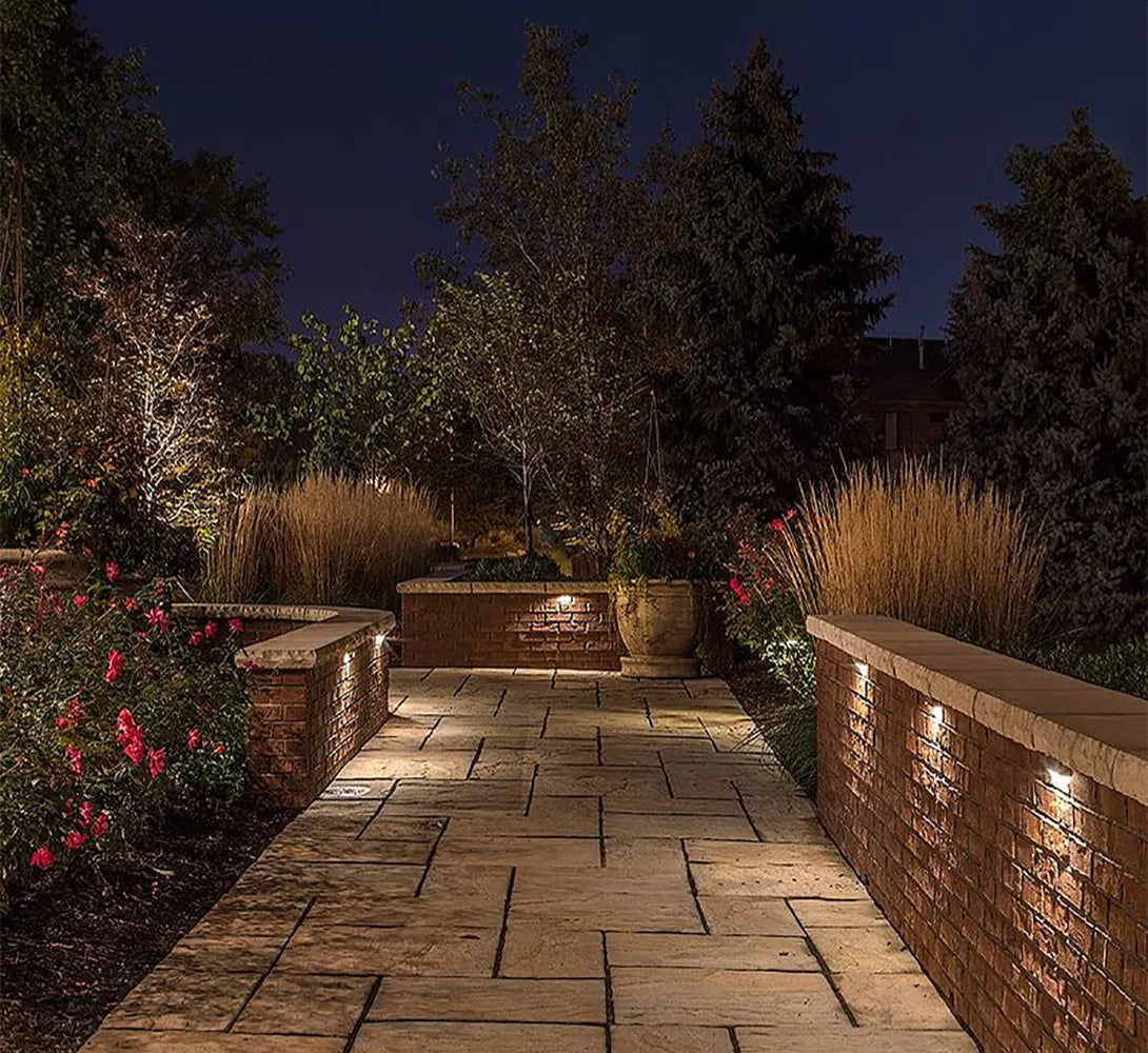 Integrated Aluminum Hardscape/Edge Light - STB05R