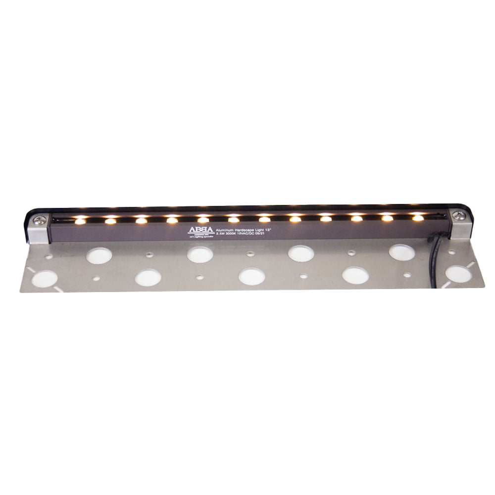Integrated Aluminum Hardscape/Edge Light - STB06R
