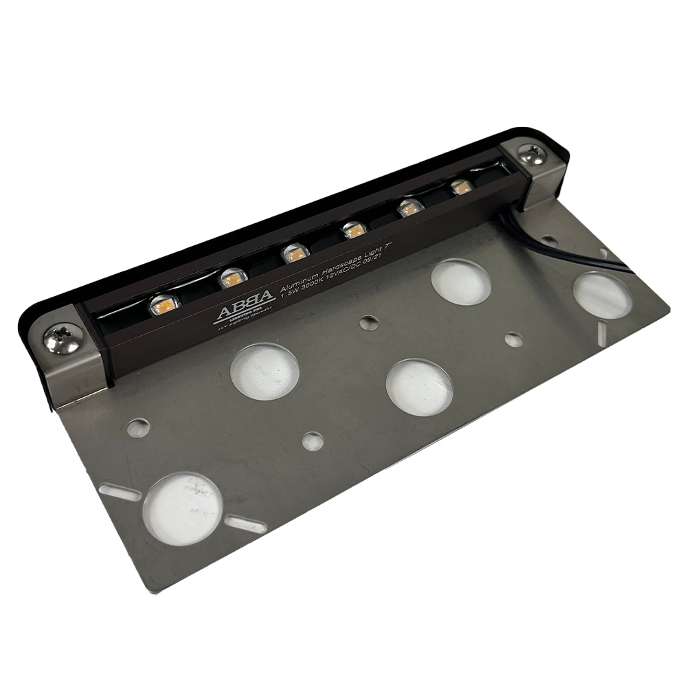 Integrated Aluminum Hardscape/Edge Light - STB05R